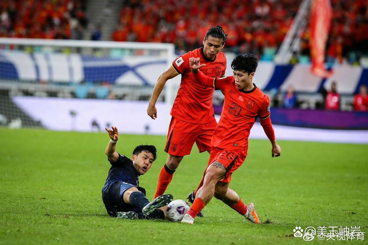 ju11.co-日本足球队势不可挡夺冠亚洲之战视频